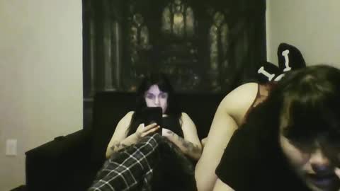 Ravyn and Nyx online show from September 17, 2025, 2:35 am