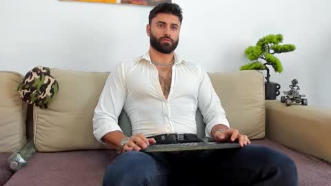 Snapshot of rawadam chatting on January 9, 2026, 7:11 am Adam online show from January 9, 2026, 7:11 am