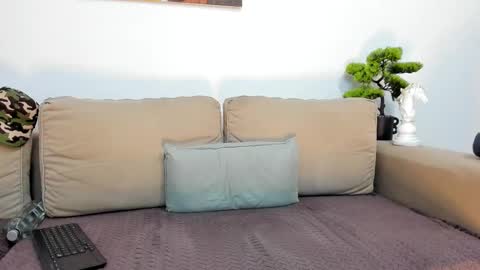 Snapshot of rawadam chatting on January 14, 2026, 5:35 am Adam online show from January 14, 2026, 5:35 am