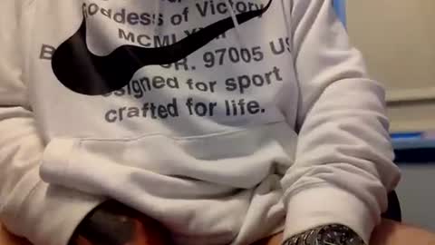 Down under guy online show from November 17, 2025, 7:58 am