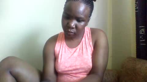 Snapshot of rawebony chatting on October 8, 2025, 6:33 am RAWEBONY online show from October 8, 2025, 6:33 am