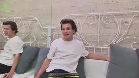 Snapshot of rawobsession chatting on September 23, 2025, 8:12 pm JESSEE online show from September 23, 2025, 8:12 pm