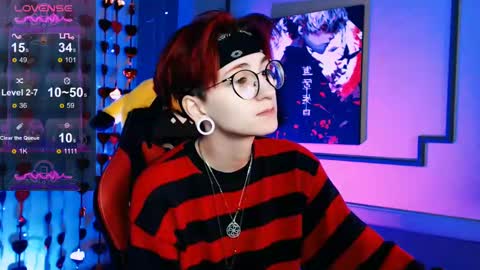 Snapshot of ray__taylor chatting on March 11, 2025, 3:56 pm Ray online show from March 11, 2025, 3:56 pm