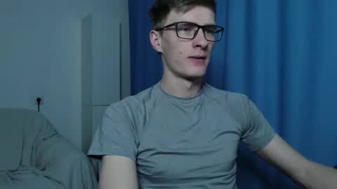 Snapshot of ray_booy chatting on December 18, 2025, 10:49 pm Ray Booy online show from December 18, 2025, 10:49 pm