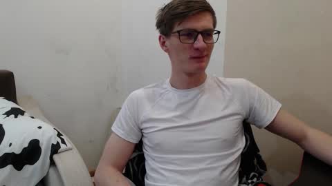 Snapshot of ray_booy chatting on February 23, 2026, 8:28 pm Ray Booy online show from February 23, 2026, 8:28 pm