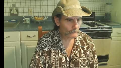 Ray online show from October 1, 2025, 7:09 pm