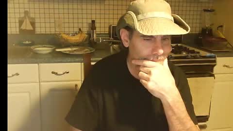 Ray online show from October 22, 2025, 7:08 am