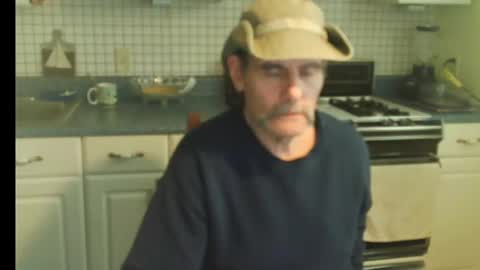 Ray online show from October 26, 2025, 7:09 pm