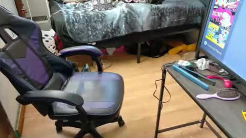 Snapshot of raynes_lair34 chatting on March 25, 2026, 6:25 pm raynes_lair34 online show from March 25, 2026, 6:25 pm