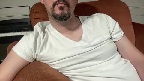 Snapshot of rayos789 chatting on May 13, 2026, 5:49 am rayos789 online show from May 13, 2026, 5:49 am