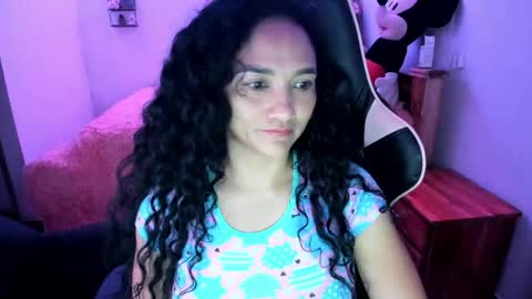 Danna online show from April 12, 2026, 4:34 pm