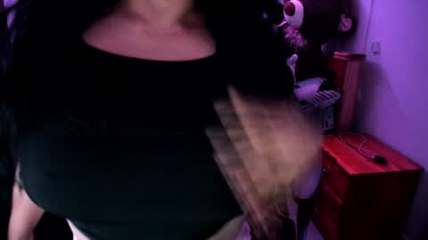 Snapshot of rayza_mature_ chatting on May 7, 2026, 4:01 pm Danna online show from May 7, 2026, 4:01 pm