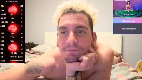 Snapshot of rayzel_white chatting on July 13, 2026, 9:06 pm Rayzel White online show from July 13, 2026, 9:06 pm