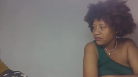 Snapshot of razanastine chatting on November 7, 2025, 7:14 pm razanastine online show from November 7, 2025, 7:14 pm