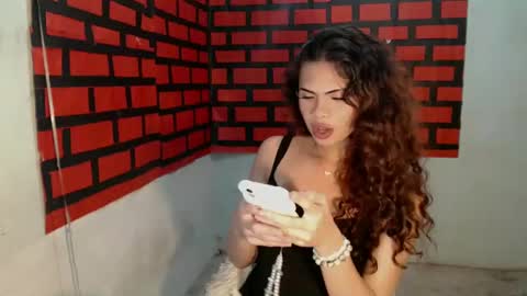 Snapshot of raze_fuckzx chatting on January 30, 2025, 2:06 am cindy online show from January 30, 2025, 2:06 am