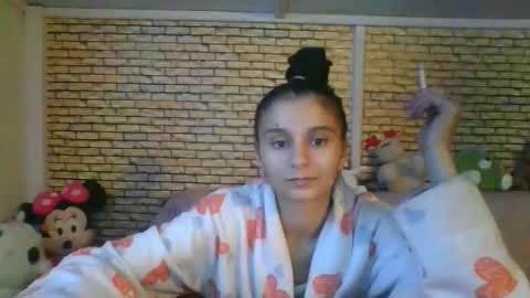 real_coupl3 online show from November 20, 2025, 9:25 pm