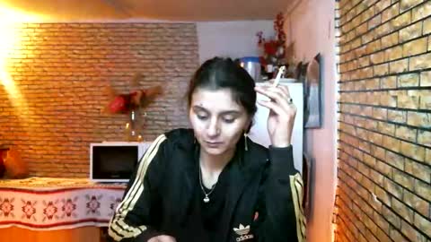 real_coupl3 online show from February 11, 2026, 8:03 pm