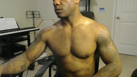 Snapshot of realreyblack chatting on October 12, 2025, 3:00 pm Rey online show from October 12, 2025, 3:00 pm