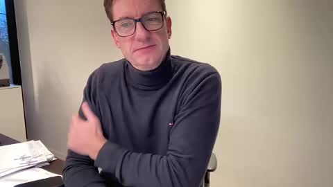 realstuff_ online show from December 6, 2024, 3:33 pm