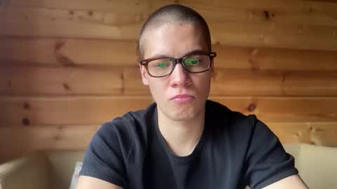 AliceEve online show from October 31, 2025, 10:38 am