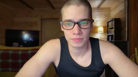Snapshot of realsupermichael chatting on March 18, 2026, 6:00 pm AliceEve online show from March 18, 2026, 6:00 pm