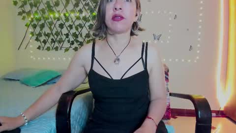 Snapshot of rebbeca09 chatting on October 3, 2025, 10:23 am Rebbeca online show from October 3, 2025, 10:23 am