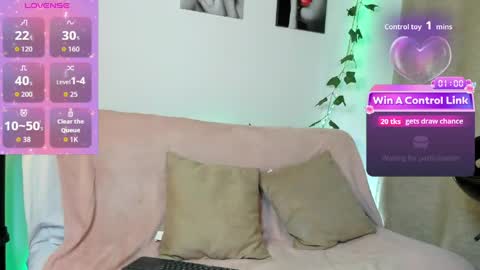 Snapshot of rebeca_marchetti chatting on May 2, 2026, 8:47 pm Rebeca Marchetti online show from May 2, 2026, 8:47 pm