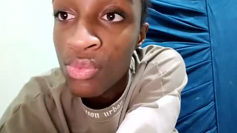 Tu mami Rebecca online show from July 3, 2026, 10:54 am
