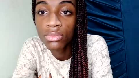 Tu mami Rebecca online show from July 8, 2026, 12:53 pm