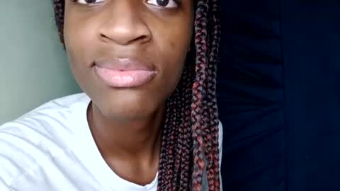 Tu mami Rebecca online show from July 14, 2026, 11:49 am