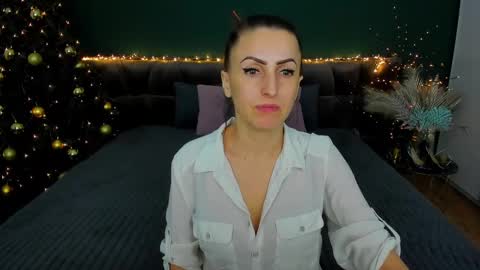 Snapshot of rebecca_diamonds chatting on January 5, 2025, 6:46 am rebecca_diamonds online show from January 5, 2025, 6:46 am