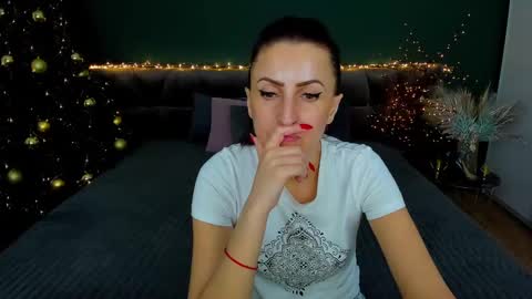 Snapshot of rebecca_diamonds chatting on January 12, 2025, 9:08 am rebecca_diamonds online show from January 12, 2025, 9:08 am