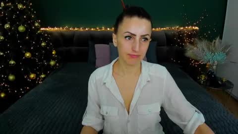 Snapshot of rebecca_diamonds chatting on January 13, 2025, 6:49 am rebecca_diamonds online show from January 13, 2025, 6:49 am