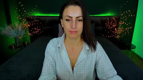 Snapshot of rebecca_diamonds chatting on January 27, 2025, 3:39 pm rebecca_diamonds online show from January 27, 2025, 3:39 pm