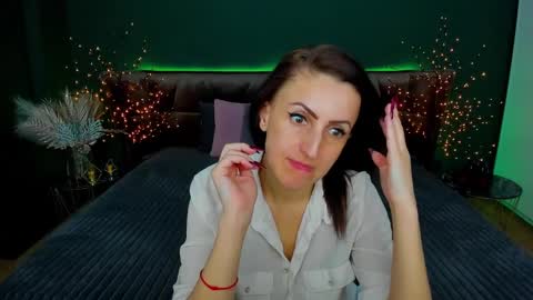 Snapshot of rebecca_diamonds chatting on February 17, 2025, 12:38 pm rebecca_diamonds online show from February 17, 2025, 12:38 pm