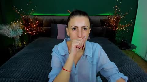 Snapshot of rebecca_diamonds chatting on February 19, 2025, 1:50 pm rebecca_diamonds online show from February 19, 2025, 1:50 pm