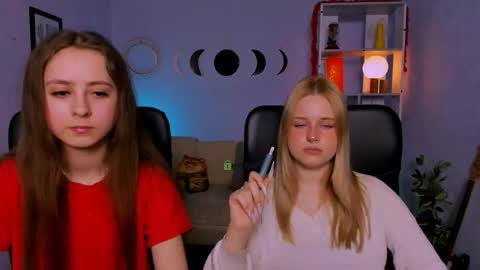 rebecca_smile_ online show from March 20, 2026, 1:27 pm