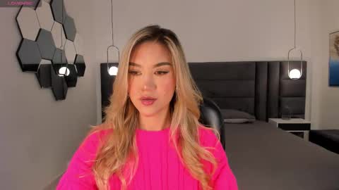 Rebe online show from February 8, 2026, 5:38 pm