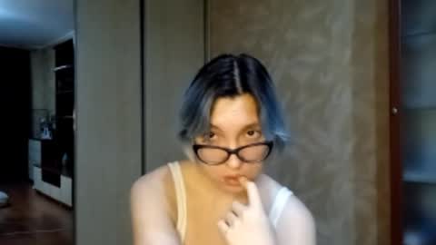 Zoe online show from February 9, 2026, 3:05 pm