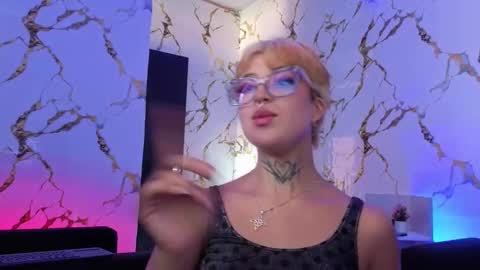 Snapshot of rebeka_baker chatting on February 24, 2026, 3:43 pm REBEKA online show from February 24, 2026, 3:43 pm