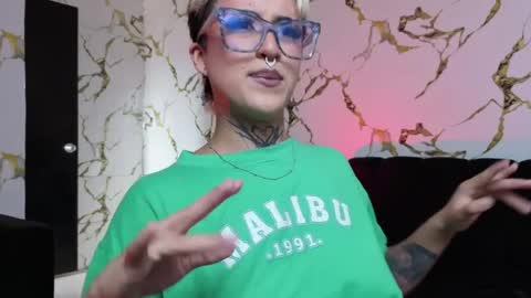 REBEKA online show from April 11, 2026, 4:33 pm