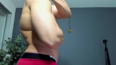 twitter REECET26 instagram RECCETAYLOR online show from February 7, 2026, 1:31 am