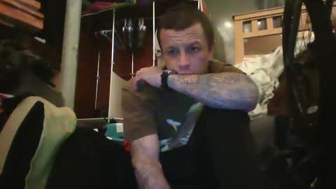 Snapshot of recka810 chatting on March 1, 2025, 3:21 am recka810 online show from March 1, 2025, 3:21 am