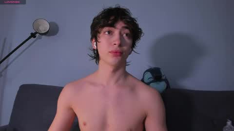 Snapshot of recklessalan chatting on May 4, 2026, 5:03 am Alan online show from May 4, 2026, 5:03 am