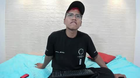 red_damon online show from December 3, 2024, 7:10 am