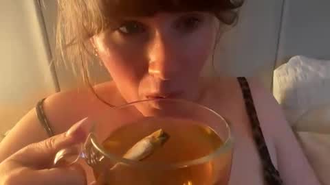 Snapshot of red_head_rosie_69 chatting on April 27, 2026, 7:34 pm Rosie online show from April 27, 2026, 7:34 pm