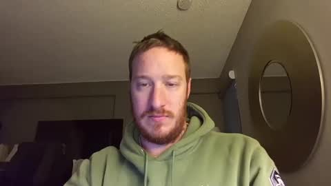 Snapshot of reddawg14 chatting on February 3, 2025, 1:41 am reddawg14 online show from February 3, 2025, 1:41 am