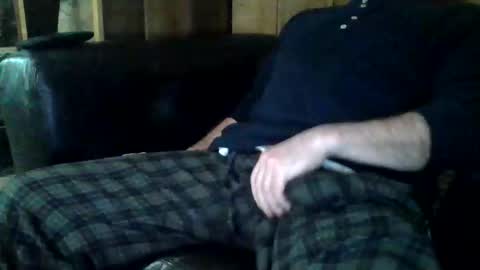 redfox60010 online show from April 5, 2026, 5:15 am