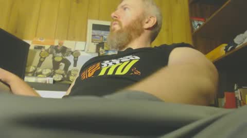 Snapshot of redhead4fun chatting on February 19, 2025, 4:34 am theredhead4fun online show from February 19, 2025, 4:34 am