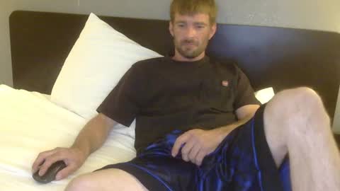 Snapshot of redheadlover828 chatting on June 17, 2026, 5:54 am Kevin online show from June 17, 2026, 5:54 am